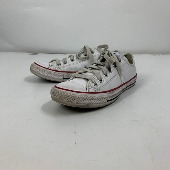 Converse Women's Chuck Taylor All Star Low‎ Top Leather Shoes 132173C Size 6.5 - Picture 1 of 11